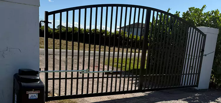 Driveway Fence Repair Clarksville