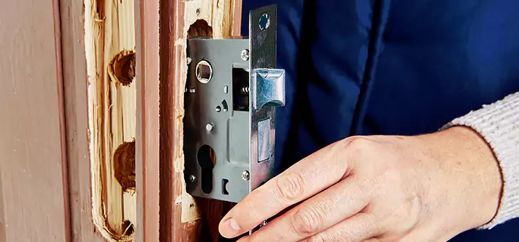 Garage Door Lock Replacement Clarksville